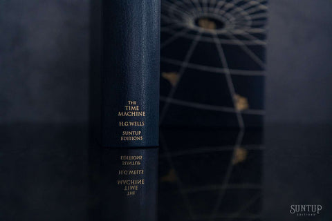 The Time Machine by H.G. Wells - Roman Numeral Edition