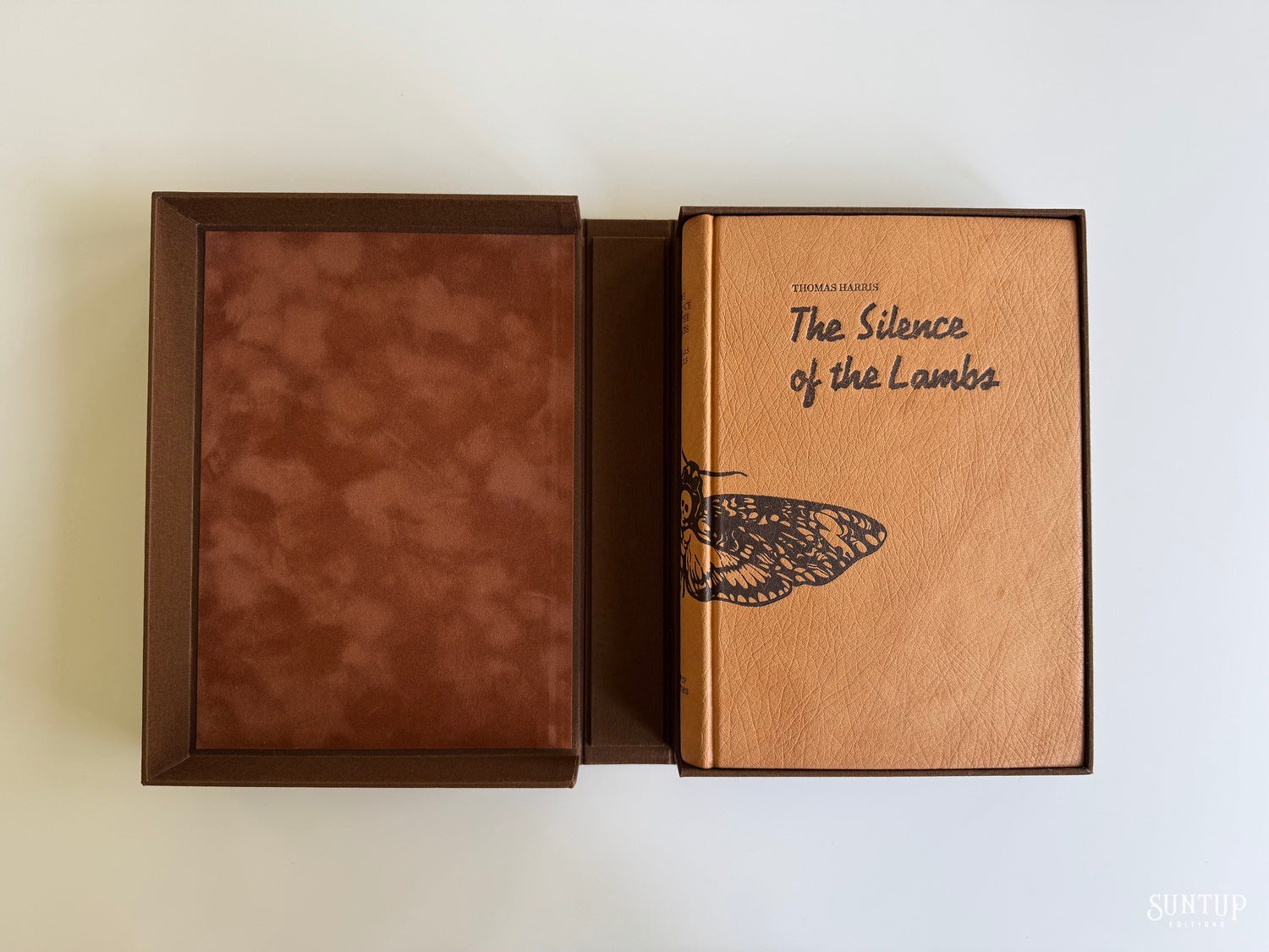 The Silence of the Lambs - Lettered Edition - V2 - Prototype – Suntup ...