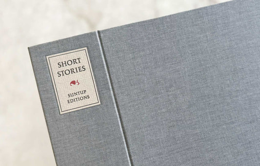 Short Story Series Clamshell Enclosure